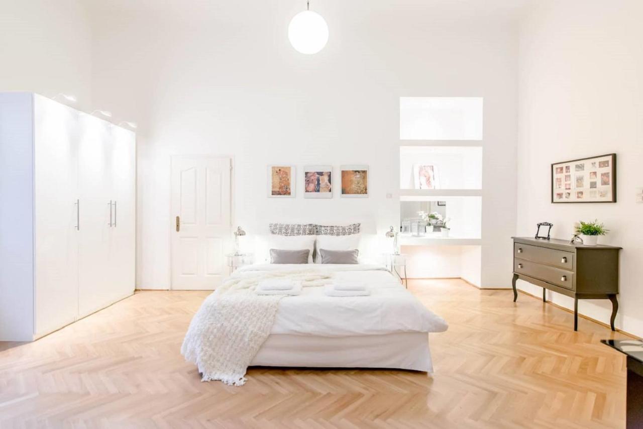 Bourgeois Elegance In The Heart Of בודפשט מראה חיצוני תמונה